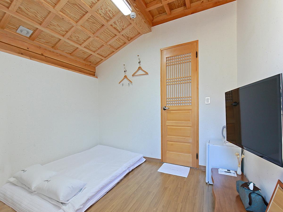 Cheonggong Hanok Stay Kjongdžu Exteriér fotografie